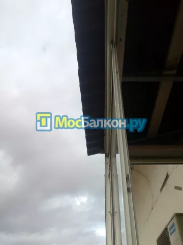 Крыша на балконе в Москве монтаж и ремонт по выгодной цене от МосБалкон