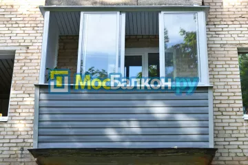 Остекление лоджий под ключ по выгодной цене в Москве – застеклить лоджию и балкон в МосБалкон