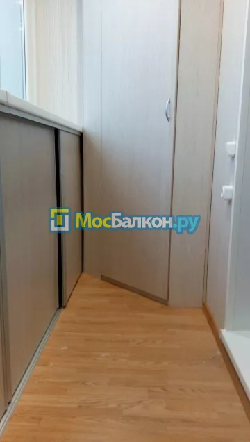 Шкаф на балкон купить в Москве на заказ недорого от МосБалкон
