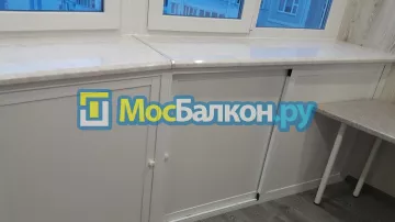 Шкаф на балкон купить в Москве на заказ недорого от МосБалкон