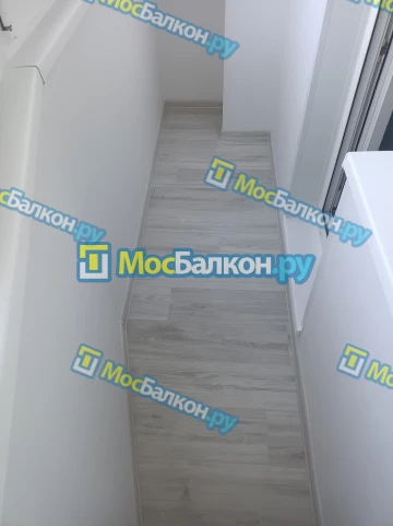 Отделка балкона и лоджии пластиковыми ПВХ панелями в Москве от компании МосБалкон