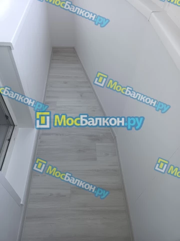 Отделка балкона и лоджии пластиковыми ПВХ панелями в Москве от компании МосБалкон