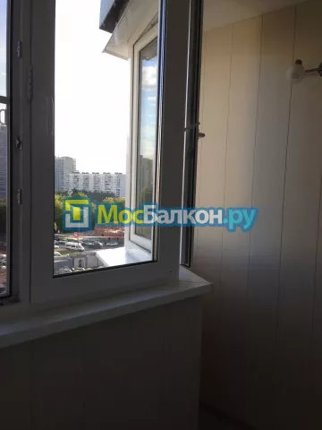 Отделка балкона и лоджии пластиковыми ПВХ панелями в Москве от компании МосБалкон