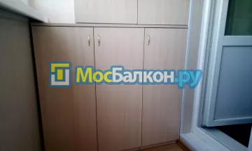 Шкаф на балкон купить в Москве на заказ недорого от МосБалкон