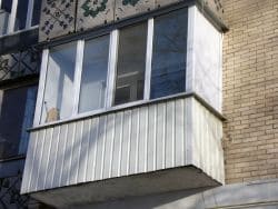 Остекление балконов и лоджий в Москве под ключ